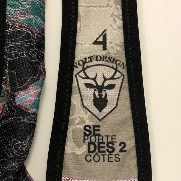 Volt Design L-XL Tank Top Black Pink Multi Abstract Graphic Excellent Condition - Picture 2 of 7